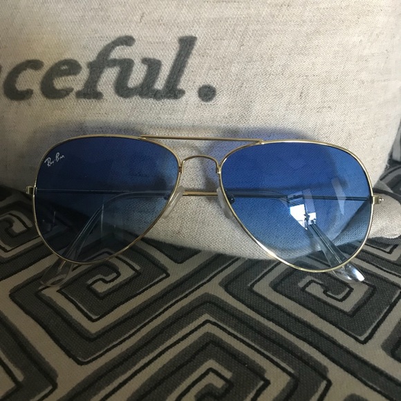 Ray-Ban Accessories - Ray-ban sunglasses EUC